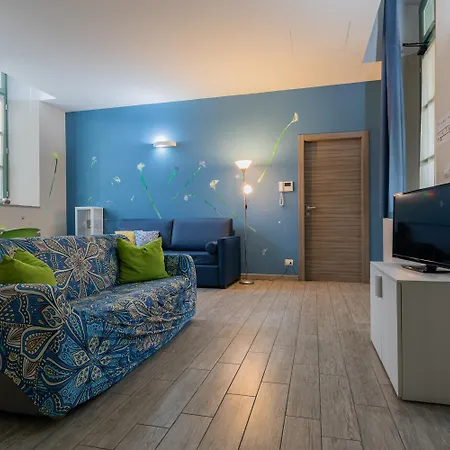 Housing Giulia Aparthotel 3*