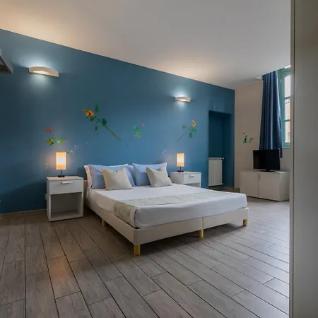 Aparthotel Housing Giulia By Wonderful Italy 4*