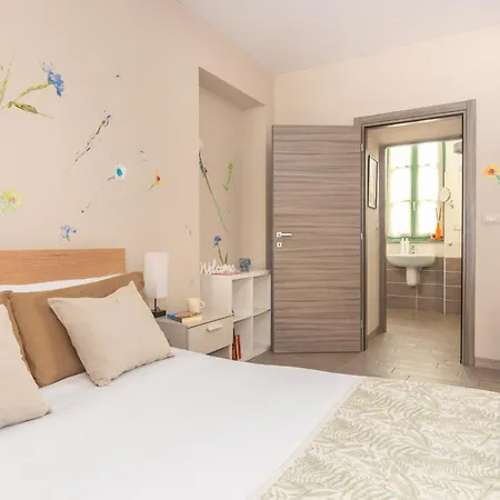 Aparthotel Housing Giulia 3*