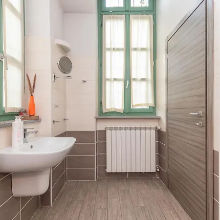 Housing Giulia Апарт-отель 3*