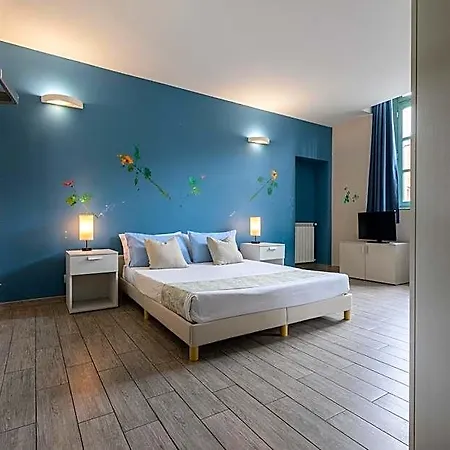 Aparthotel Housing Giulia By Wonderful Italy