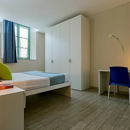 Aparthotel Housing Giulia By Wonderful Italy