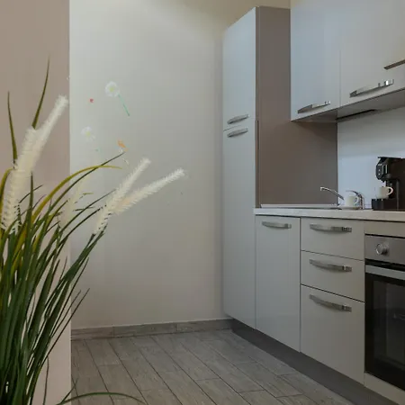 Housing Giulia By Wonderful Italy Aparthotel