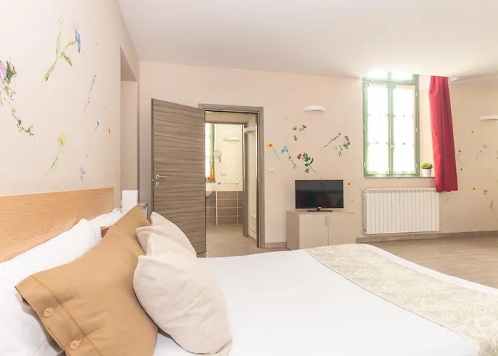 Housing Giulia By Wonderful Italy Lägenhetshotell 3*
