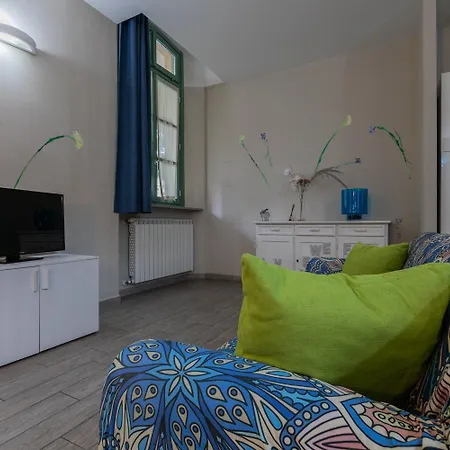 Housing Giulia מלון דירות טורינו